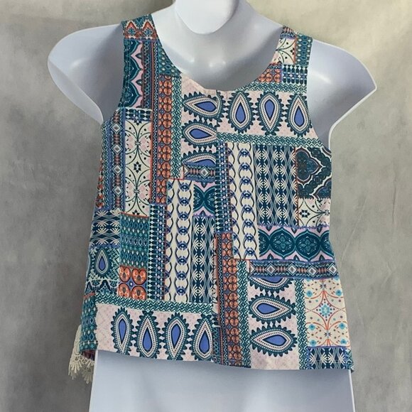 Stoosh Juniors' A-Line Crochet-Trim Tank Top, Jade Teal Multicolor, Medium - Picture 2 of 6